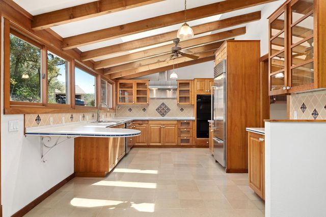 9106 Yucca Mountain RD, Austin, TX 78759