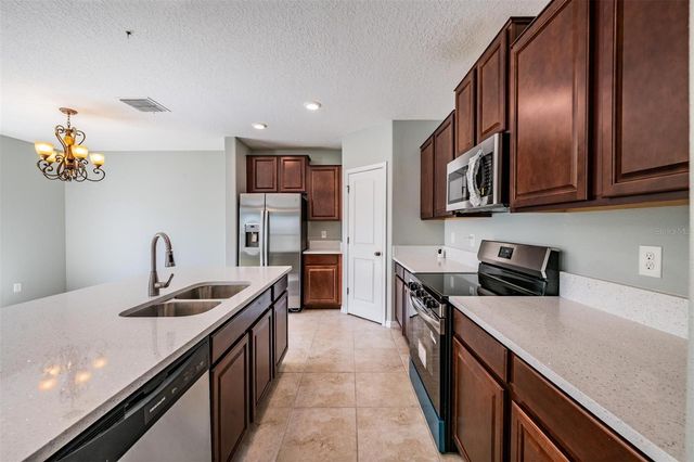 253 CASCADE BEND DRIVE, Ruskin, FL 33570