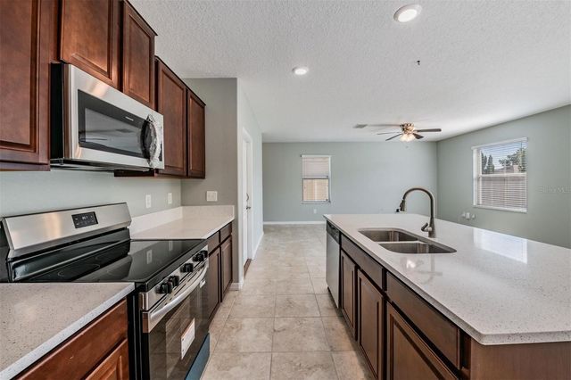 253 CASCADE BEND DRIVE, Ruskin, FL 33570