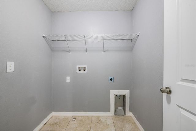 253 CASCADE BEND DRIVE, Ruskin, FL 33570