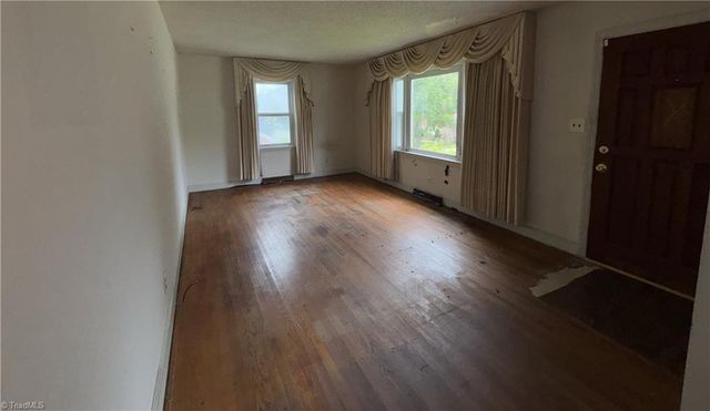 902 Ross Avenue, Greensboro, NC 27406