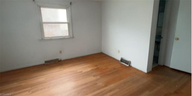 902 Ross Avenue, Greensboro, NC 27406