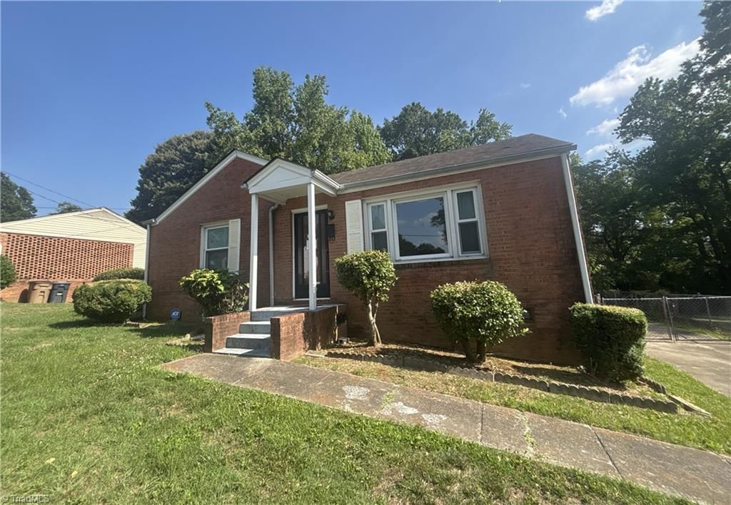 902 Ross Avenue, Greensboro, NC 27406