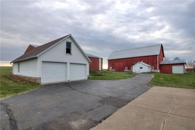 4844 Markgraff Road, Fall Creek, WI 54742