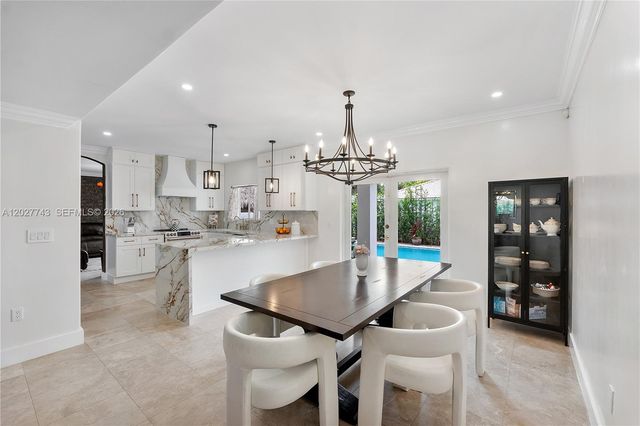 16732 NW 89th Pl, Miami Lakes, FL 33018