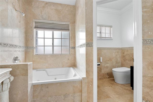 16732 NW 89th Pl, Miami Lakes, FL 33018
