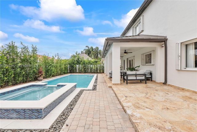 16732 NW 89th Pl, Miami Lakes, FL 33018