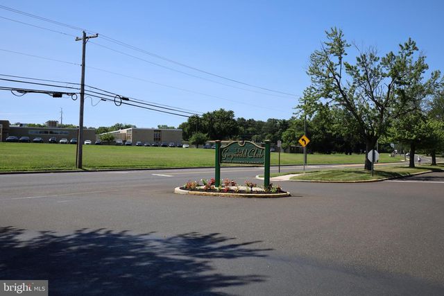 84 WEXFORD DR, North Wales, PA 19454