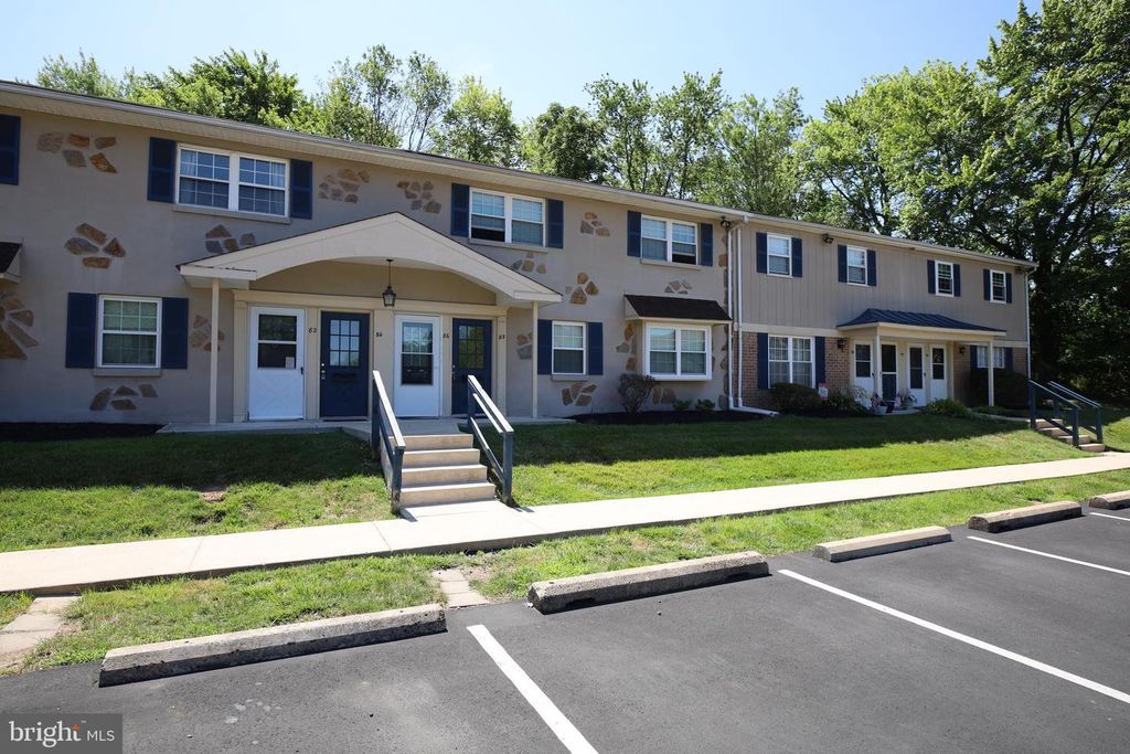 84 WEXFORD DR, North Wales, PA 19454