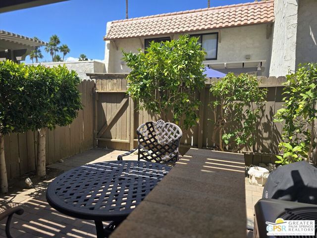 365 W Mariscal Road, Palm Springs, CA 92262