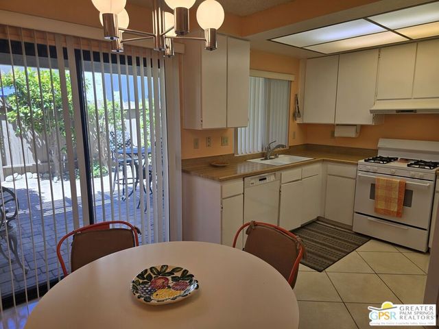 365 W Mariscal Road, Palm Springs, CA 92262