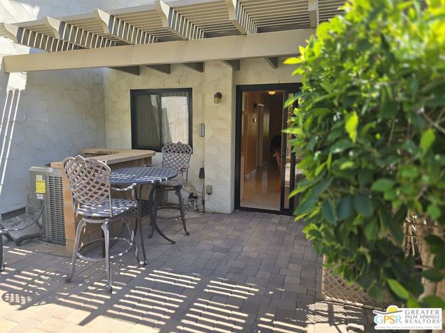 365 W Mariscal Road, Palm Springs, CA 92262