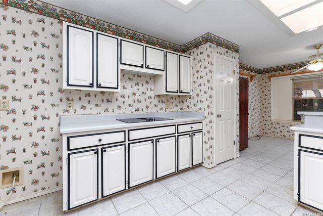 6215 mission hills, San Antonio, TX 78244