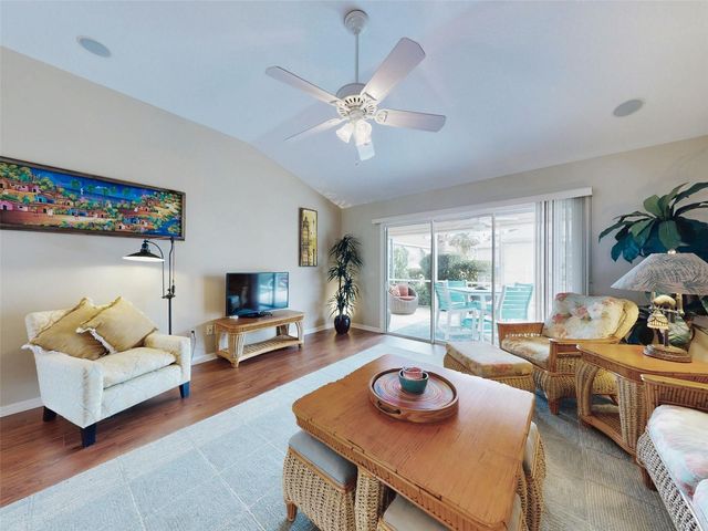 2752 IRIS WAY, The Villages, FL 32162