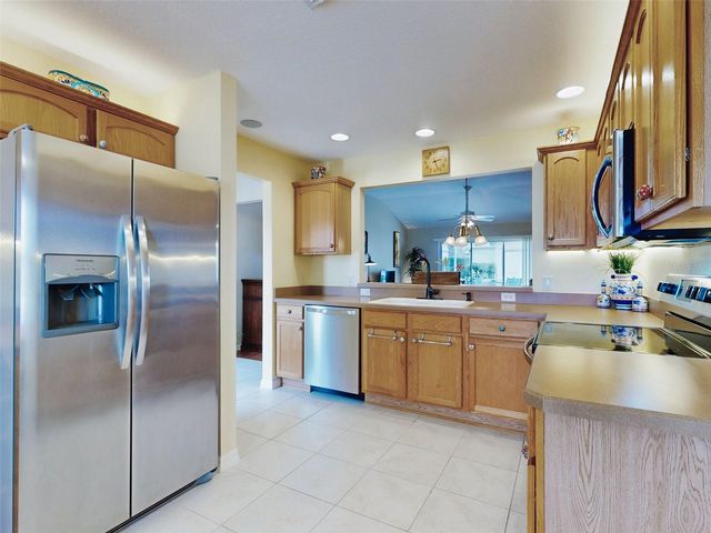 2752 IRIS WAY, The Villages, FL 32162