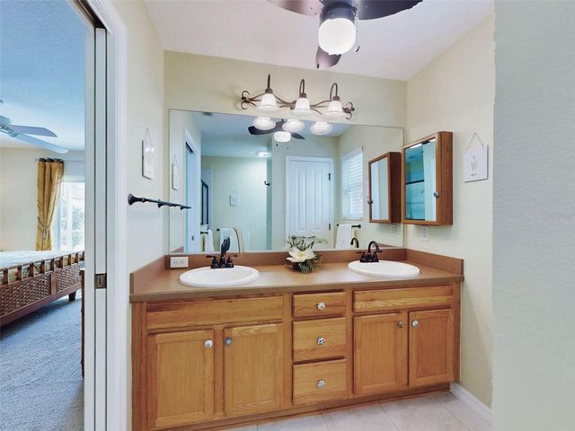 2752 IRIS WAY, The Villages, FL 32162