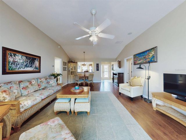 2752 IRIS WAY, The Villages, FL 32162