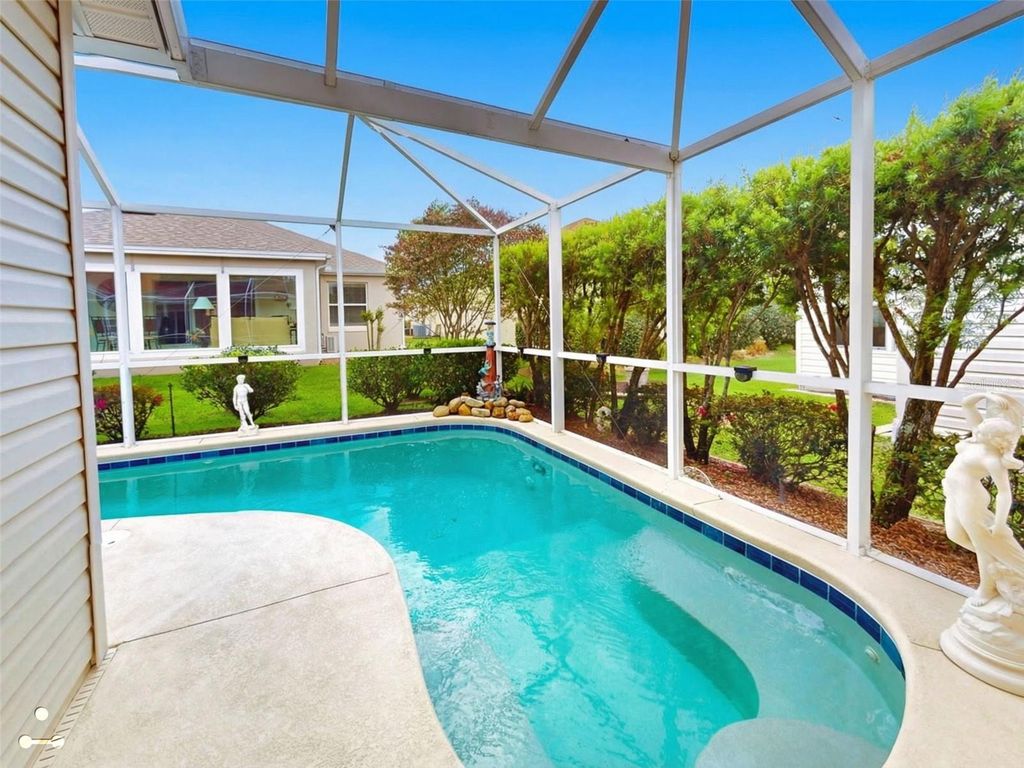 Image 49 of property listing at 2752 IRIS WAY, The Villages, FL 32162