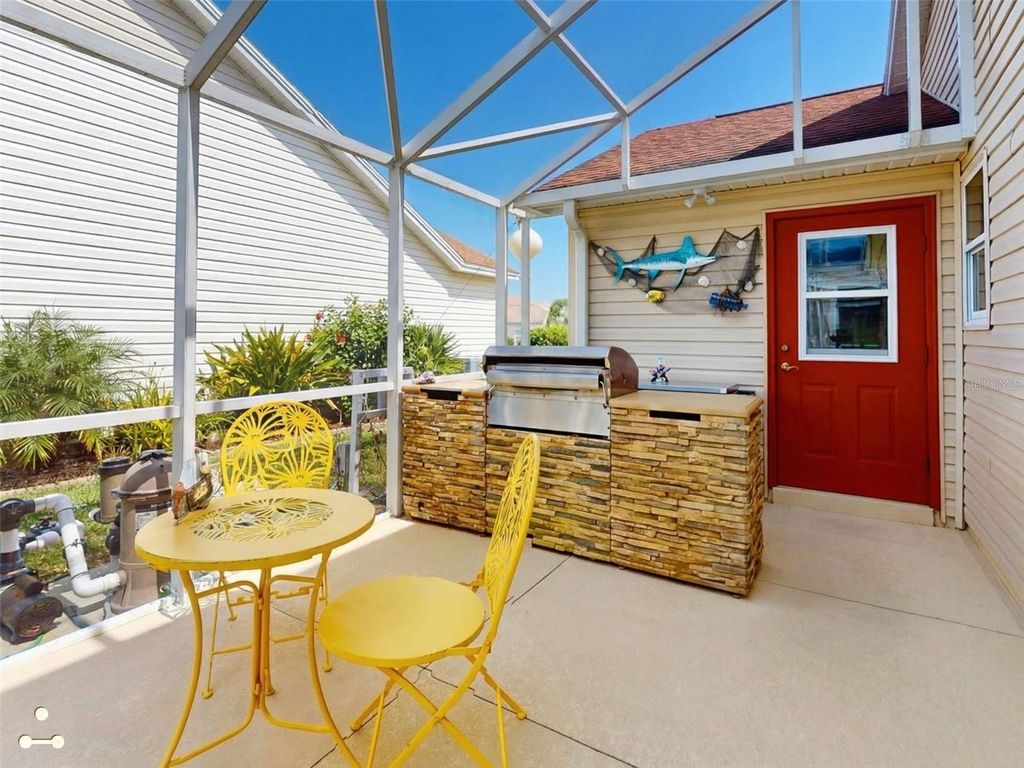 Image 54 of property listing at 2752 IRIS WAY, The Villages, FL 32162