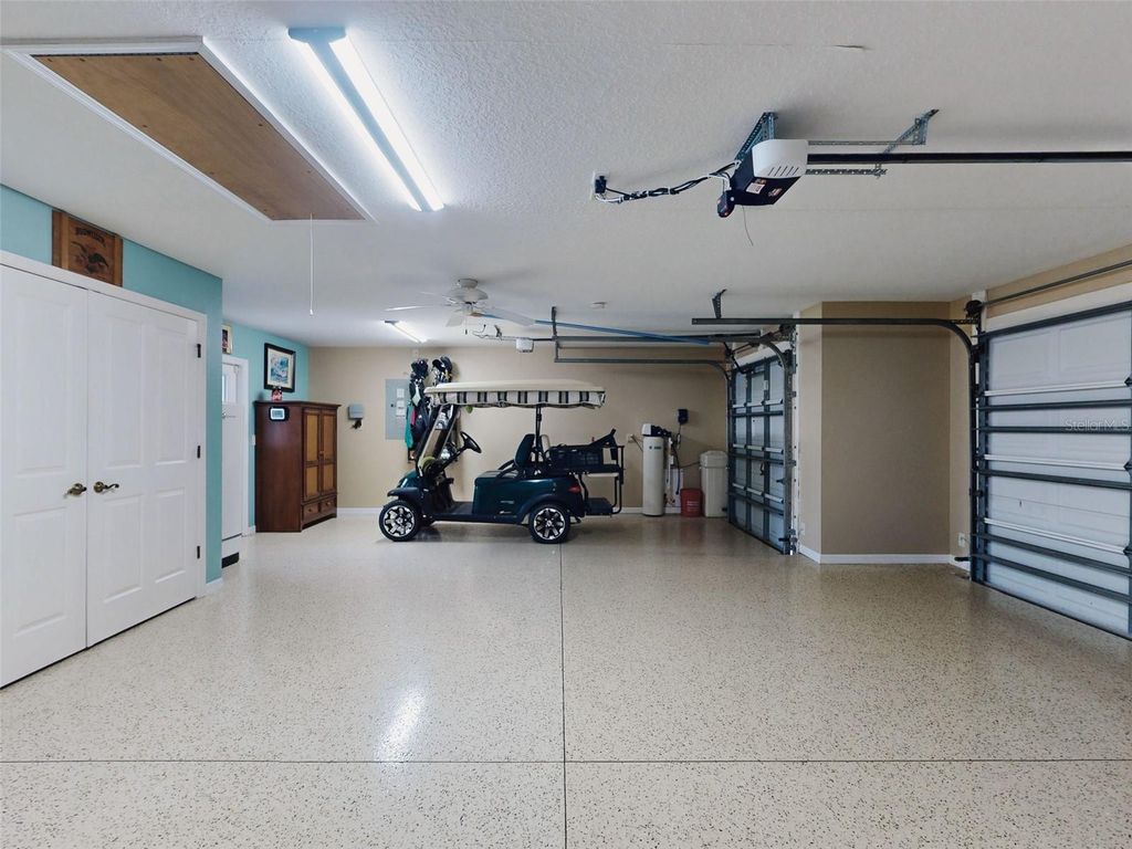 Image 56 of property listing at 2752 IRIS WAY, The Villages, FL 32162