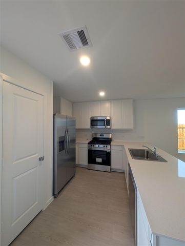 9039 Marbled Duck Drive, Baytown, TX 77521