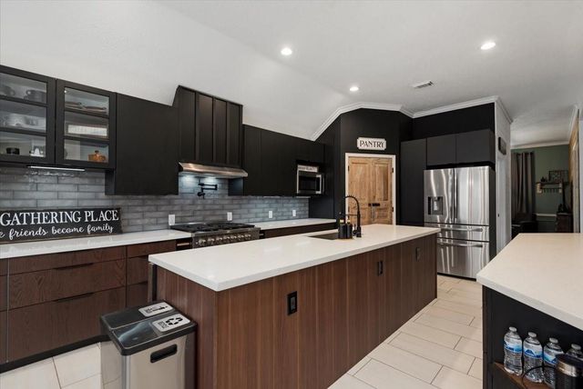 8722 Hardeman Court, Houston, TX 77064