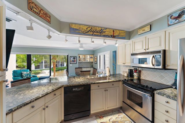 1605 Us-1 B206, Jupiter, FL 33477