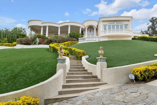 932 Rosario Drive, Thousand Oaks, CA 91362