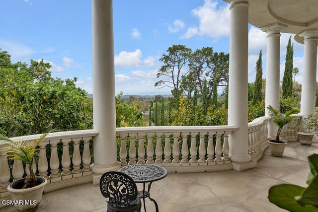 932 Rosario Drive, Thousand Oaks, CA 91362