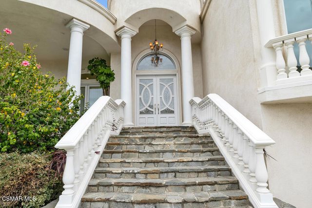 932 Rosario Drive, Thousand Oaks, CA 91362