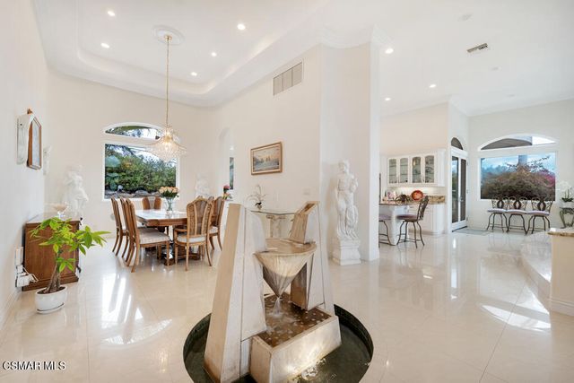 932 Rosario Drive, Thousand Oaks, CA 91362