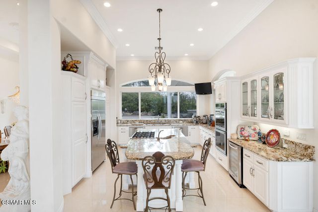 932 Rosario Drive, Thousand Oaks, CA 91362