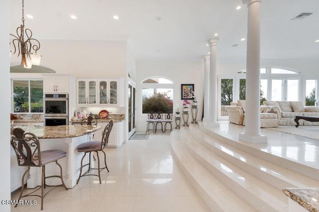 932 Rosario Drive, Thousand Oaks, CA 91362