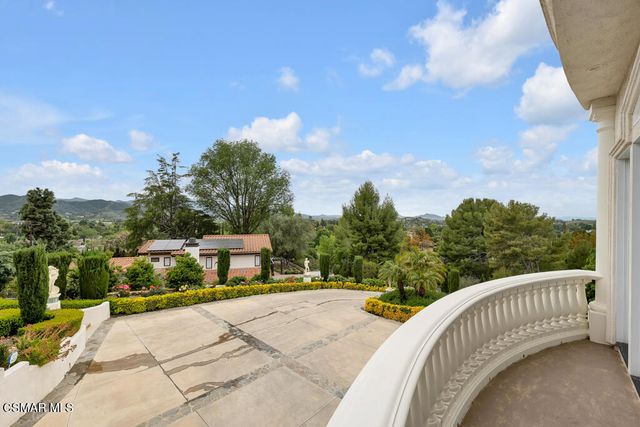 932 Rosario Drive, Thousand Oaks, CA 91362