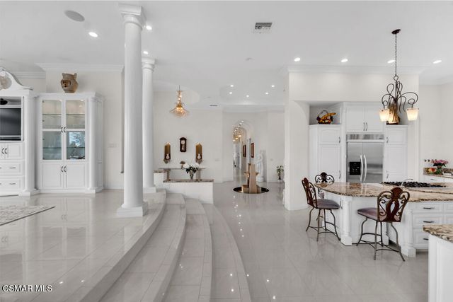 932 Rosario Drive, Thousand Oaks, CA 91362