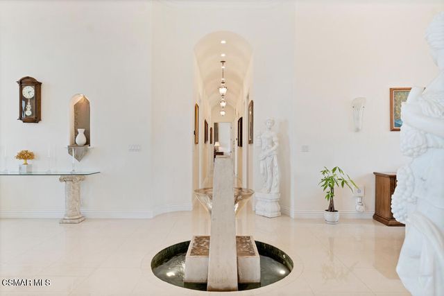 932 Rosario Drive, Thousand Oaks, CA 91362