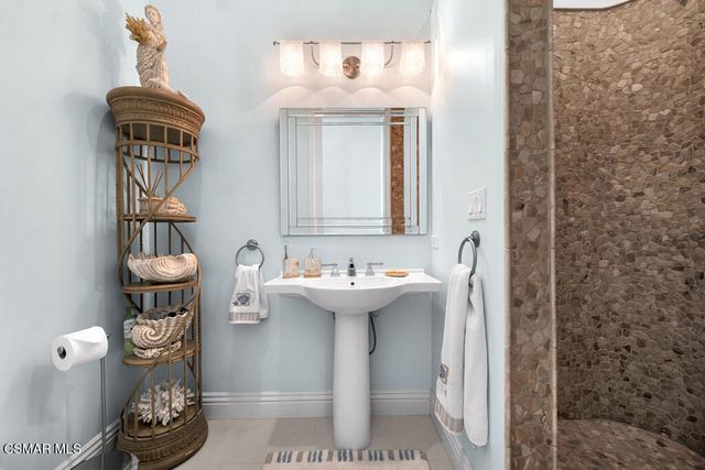 932 Rosario Drive, Thousand Oaks, CA 91362