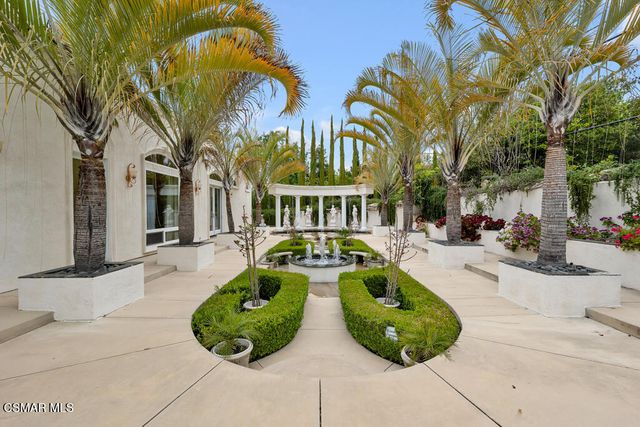 932 Rosario Drive, Thousand Oaks, CA 91362