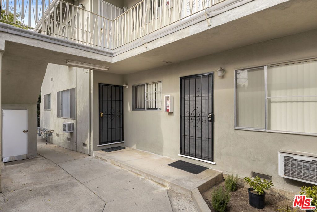 1316 Barrington Way, Glendale, CA 91206 — photo 4