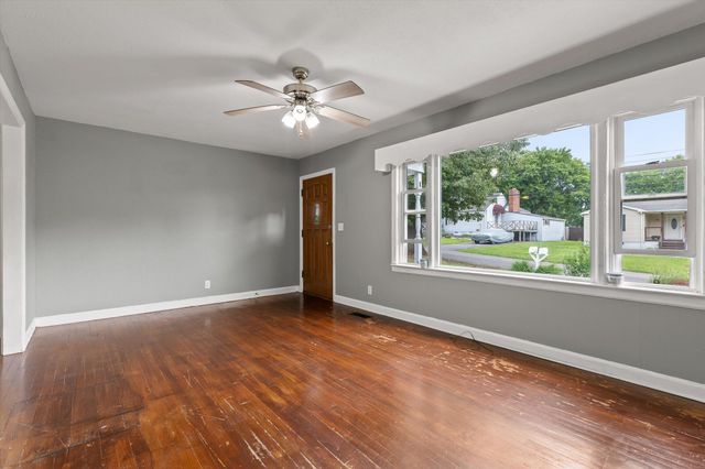 75 Warren Street, Rossville, GA 30741