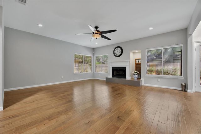 35 Cornerbrook Place, The Woodlands, TX 77381