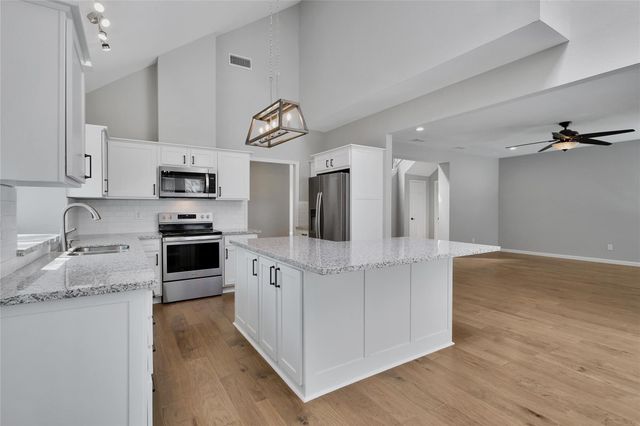 35 Cornerbrook Place, The Woodlands, TX 77381