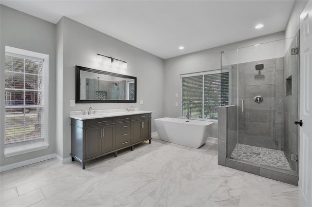 35 Cornerbrook Place, The Woodlands, TX 77381