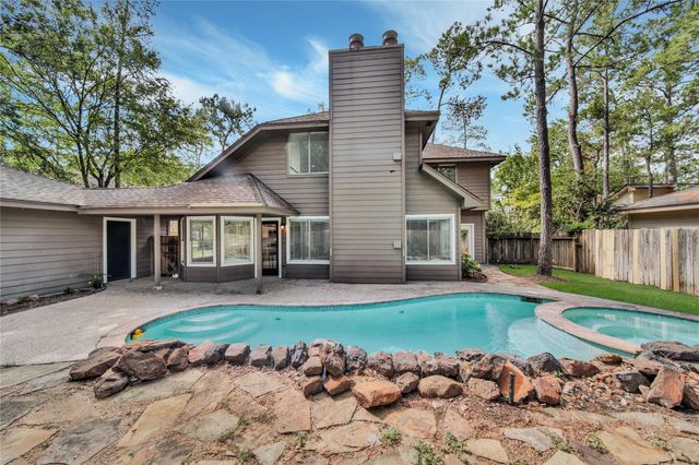 35 Cornerbrook Place, The Woodlands, TX 77381