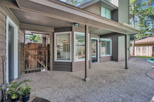 35 Cornerbrook Place, The Woodlands, TX 77381