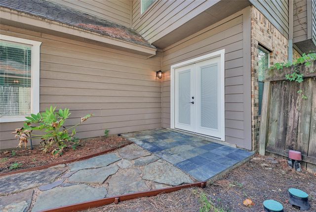 35 Cornerbrook Place, The Woodlands, TX 77381