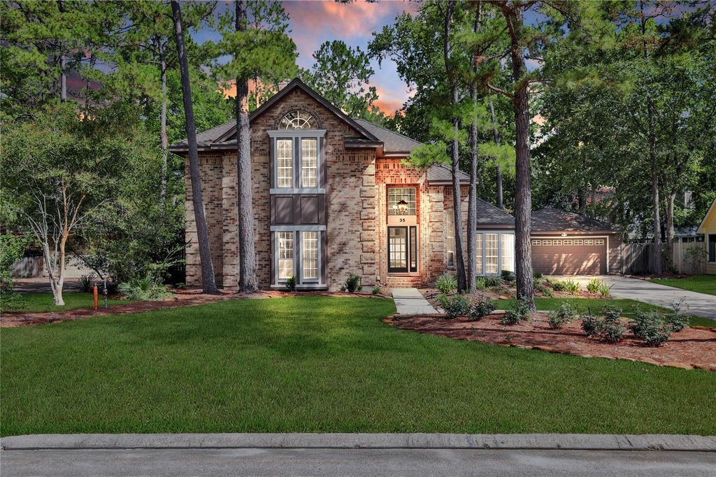 35 Cornerbrook Place, The Woodlands, TX 77381