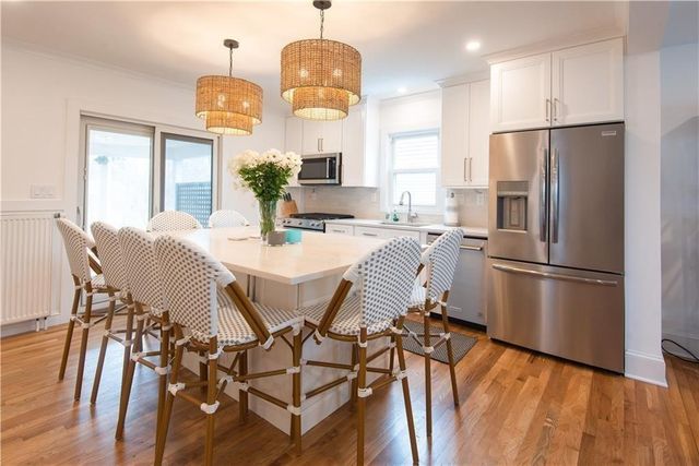 29 Fenner Avenue, Newport, RI 02840