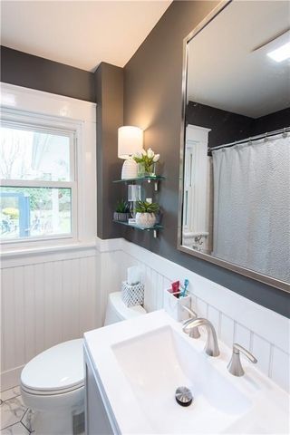 29 Fenner Avenue, Newport, RI 02840