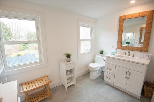 29 Fenner Avenue, Newport, RI 02840